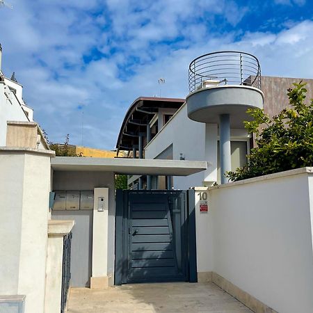 The Shabby House - Charming Seaside Retreat In Central Anzio, Steps From Beach And Train Station Ngoại thất bức ảnh